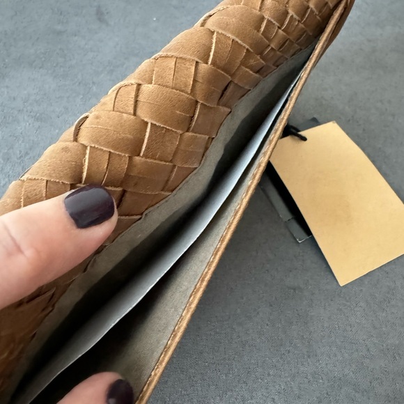 NWT Frye Long Basket Woven Amber Leather Wallet - Picture 12 of 12